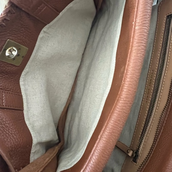 Vintage Etienne Aigner Bag - Timeless Double Handle Design - Picture 5 of 6